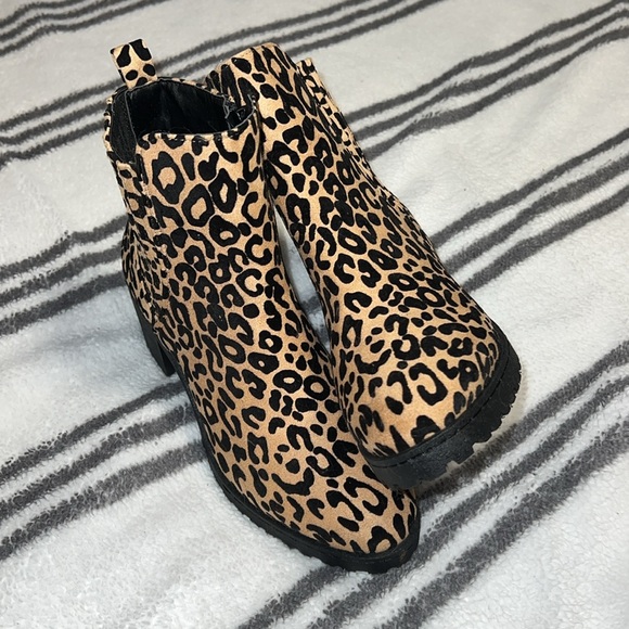 Leopard Print Boots - Picture 2 of 7